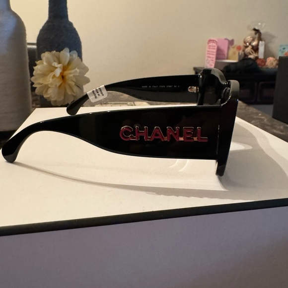 Chanel Square Sunglasses 2021/22 Metiers D Art Black and Blue ***BRAND NEW NWT - Picture 1 of 14